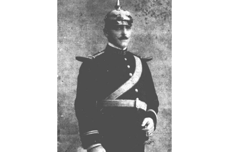 El capitán Ramón Arnaud Vignon. Foto de la Colección Historia Gráfica de la Armada de México